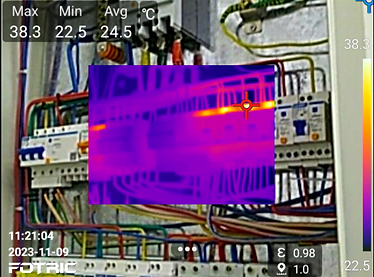 Caméra thermique portable TK8 propose 4 modes de visualisation dont le mode image thermique dans l'image réelle